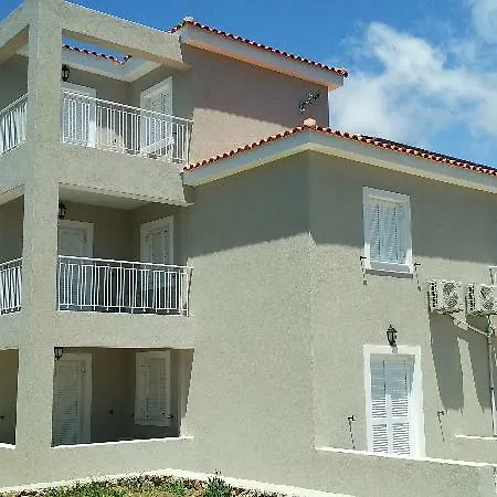 Lägenhetshotell Casa De Rosa & Svoronata